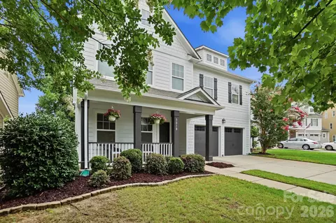 Exterior - 3018 Amaranth Dr, Tega Cay, SC 29708 photo 2 of 5