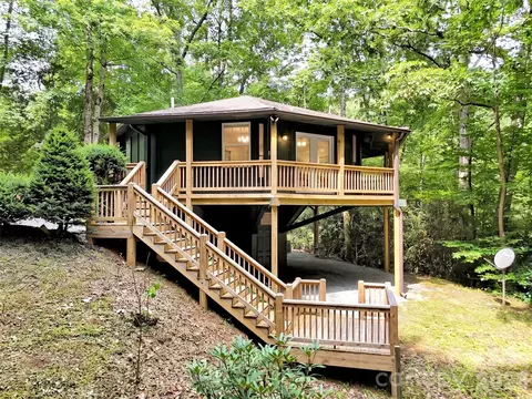 Exterior - 477 Mountain Forest Est, Sylva, NC 28779 photo 2 of 9