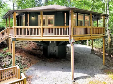 Exterior - 477 Mountain Forest Est, Sylva, NC 28779 photo 7 of 9