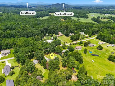 View/Area - 1973 Davis Cir, Clover, SC 29710 photo 3 of 4