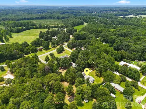 View/Area - 1973 Davis Cir, Clover, SC 29710 photo 4 of 4