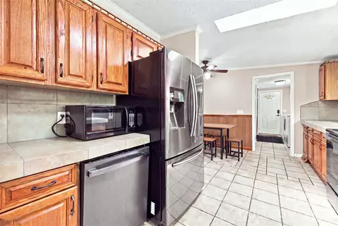 Kitchen - 1973 Davis Cir, Clover, SC 29710 photo 1 of 3