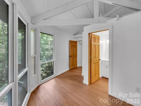 Bedroom - 475 Mountain Forest Est, Sylva, NC 28779 photo 1 of 2