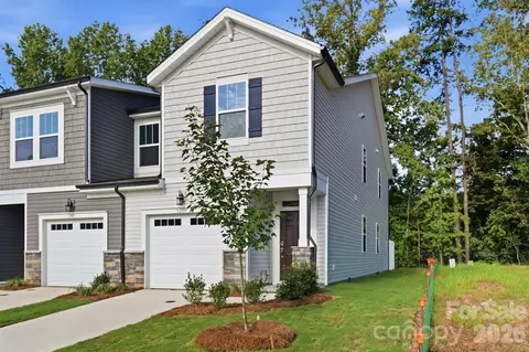 3209 Meadow Knoll Dr, Charlotte, NC 28269