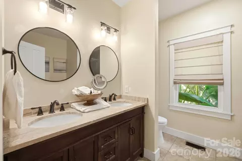 Bath - 141 Oak Leaf Ln, Wingate, NC 28174 photo 1 of 3