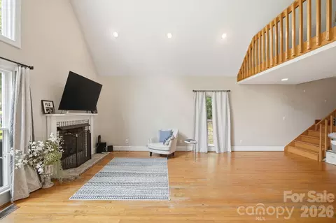 Living - 141 Oak Leaf Ln, Wingate, NC 28174 photo 2 of 5