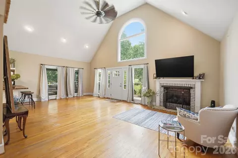Living - 141 Oak Leaf Ln, Wingate, NC 28174 photo 4 of 5