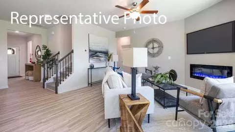 Entry Way - 467 Dazzle Loop, Newton, NC 28658 photo 4 of 8