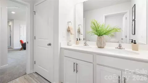 Entry Way - 467 Dazzle Loop, Newton, NC 28658 photo 7 of 8
