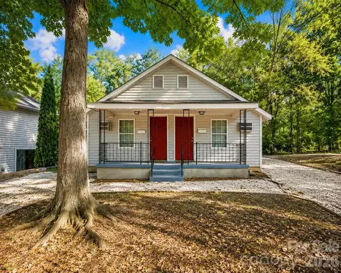 532 E Iredell Ave, Mooresville, NC 28115