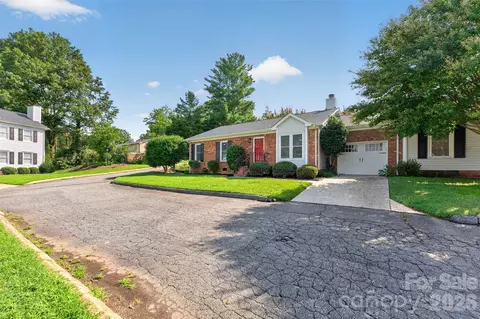 1326 Old Lenoir Nw Rd NW, Hickory, NC 28601