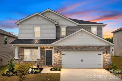 160 Shepherds Landing Dr, Mooresville, NC 28115