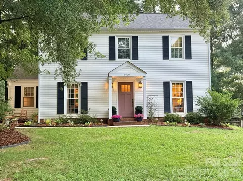 8929 Gamesford Dr, Charlotte, NC 28277