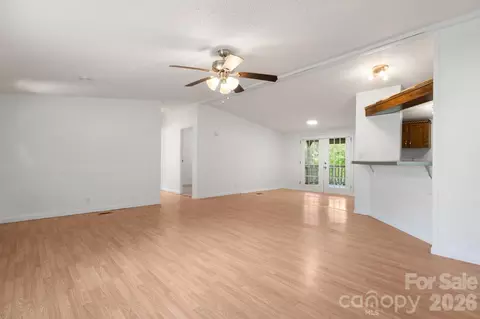 Living - 2786 Ridgecreek Dr, Morganton, NC 28655 photo 3 of 8