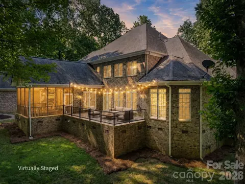 868 Savile Ln, Fort Mill, SC 29715
