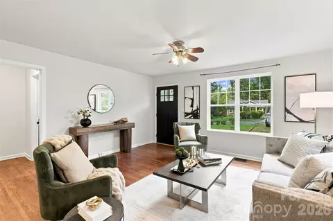 1815 Arnold Dr, Charlotte, NC 28205