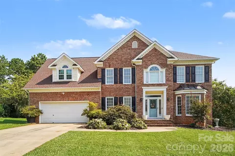 4902 Shannamara Dr, Matthews, NC 28104