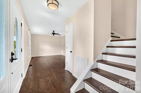 Entry Way - 10724 Kingsview Dr, Davidson, NC 28036 photo 1 of 2