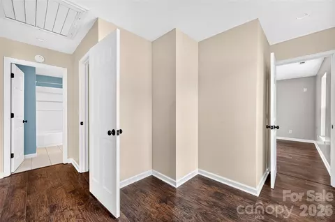 Entry Way - 10724 Kingsview Dr, Davidson, NC 28036 photo 2 of 2