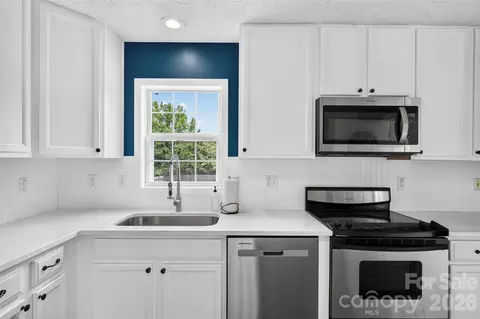 Kitchen - 10724 Kingsview Dr, Davidson, NC 28036 photo 3 of 3