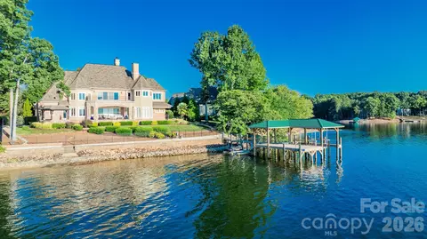 4000 Channel Pointe Ln, Denver, NC 28037