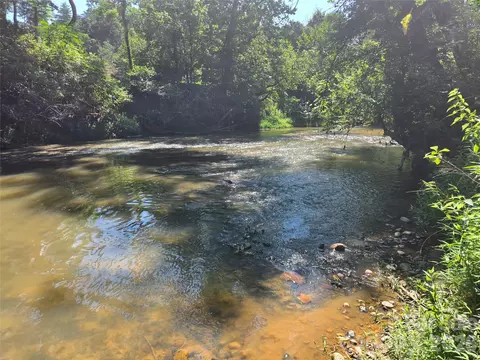 700 Nelson Ln, North Wilkesboro, NC 28659