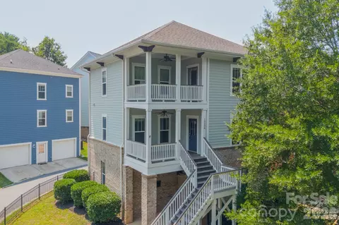 10236 Vanguard Pkwy, Huntersville, NC 28078