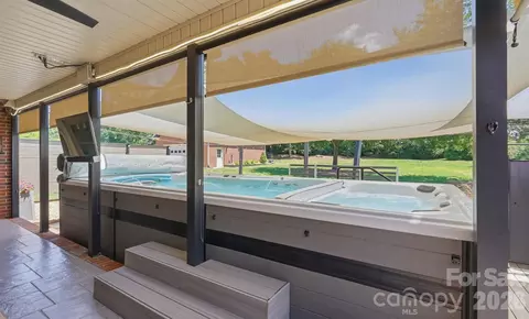 Exterior - 2712 Smith Field Dr, Monroe, NC 28110 photo 5 of 9