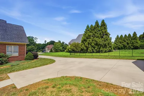Exterior - 2712 Smith Field Dr, Monroe, NC 28110 photo 9 of 9