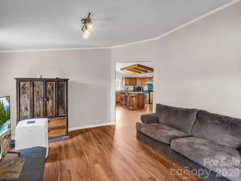 Living - 3204 Frank Grigg Dr, Shelby, NC 28150 photo 5 of 6
