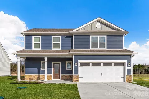 8113 Cravat Ct, Charlotte, NC 28215