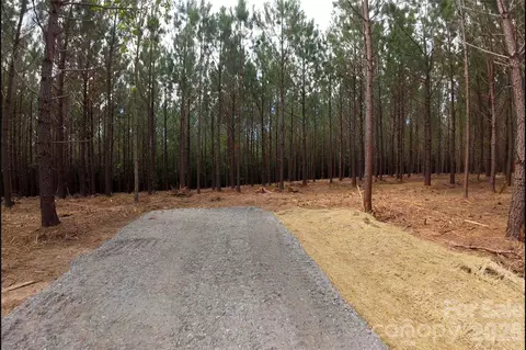 9 Morrison Rd, Morganton, NC 28655 photo 4