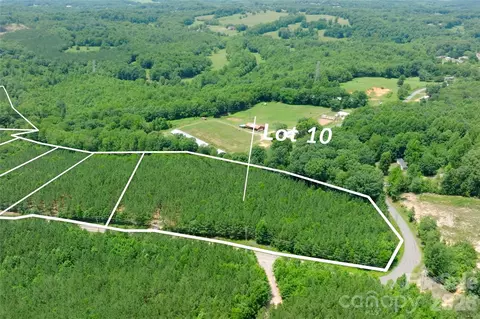 10 Morrison Rd, Morganton, NC 28655