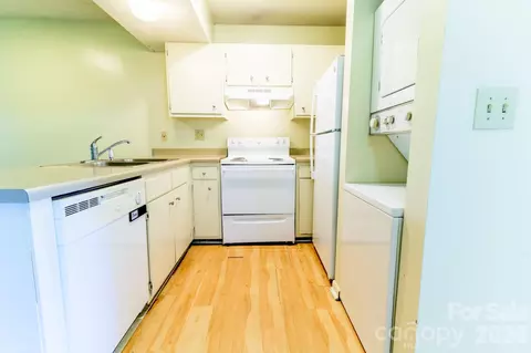 229 E King 55 St #55, Boone, NC 28607 photo 4