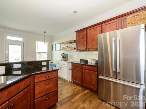 Kitchen - 1065 Pennington Dr, Lancaster, SC 29720 photo 4 of 4