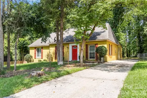 6317 Old Coach Rd, Charlotte, NC 28215