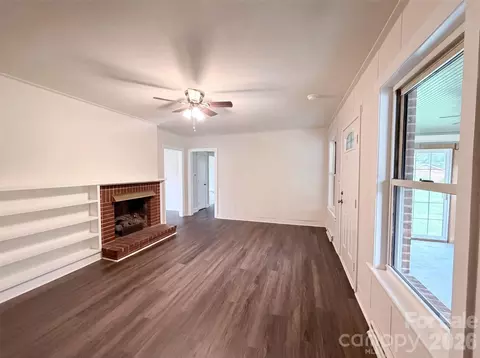 Living - 411 Roy Eaker Rd, Cherryville, NC 28021 photo 2 of 4