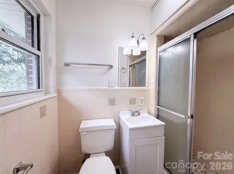 Bath - 411 Roy Eaker Rd, Cherryville, NC 28021 photo 1 of 2