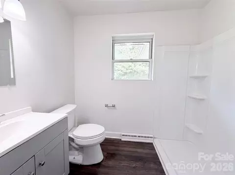 Bath - 411 Roy Eaker Rd, Cherryville, NC 28021 photo 2 of 2