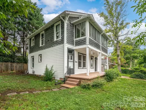 Stewart Street, Hendersonville, NC 28792