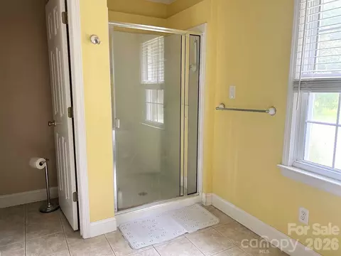 Bath - 2323 Cherry Rd, Catawba, SC 29704 photo 3 of 5