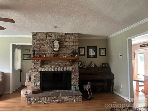 Living - 2323 Cherry Rd, Catawba, SC 29704 photo 3 of 4