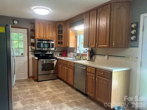 Kitchen - 2323 Cherry Rd, Catawba, SC 29704 photo 1 of 3