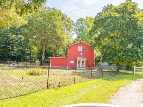 Exterior - 2323 Cherry Rd, Catawba, SC 29704 photo 7 of 12