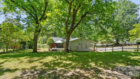 Exterior - 1201 Memory Ln, Monroe, NC 28112 photo 2 of 3