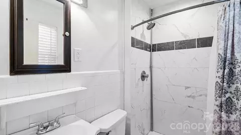 Bath - 1201 Memory Ln, Monroe, NC 28112 photo 1 of 1
