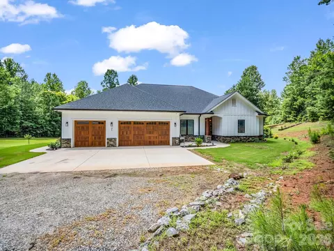 Exterior - 21 Rock Ridge Rd, Mill Spring, NC 28756 photo 2 of 11