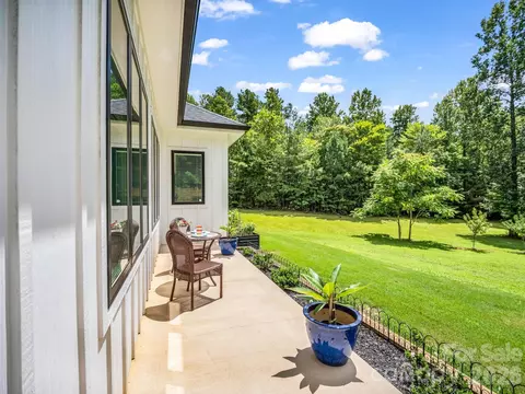 Exterior - 21 Rock Ridge Rd, Mill Spring, NC 28756 photo 8 of 11