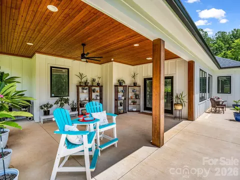 Exterior - 21 Rock Ridge Rd, Mill Spring, NC 28756 photo 6 of 11