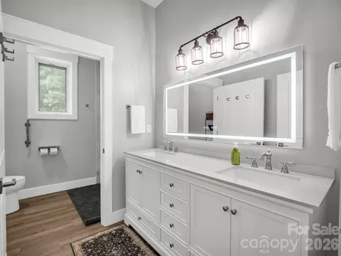 Bath - 21 Rock Ridge Rd, Mill Spring, NC 28756 photo 4 of 6